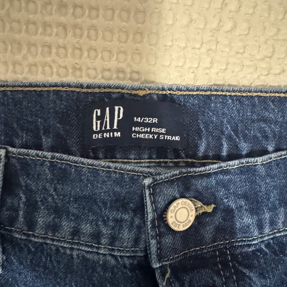 Gap High Rise Cheeky Straight Women's Denim Jeans Size 14/32 - Picture 2 of 9